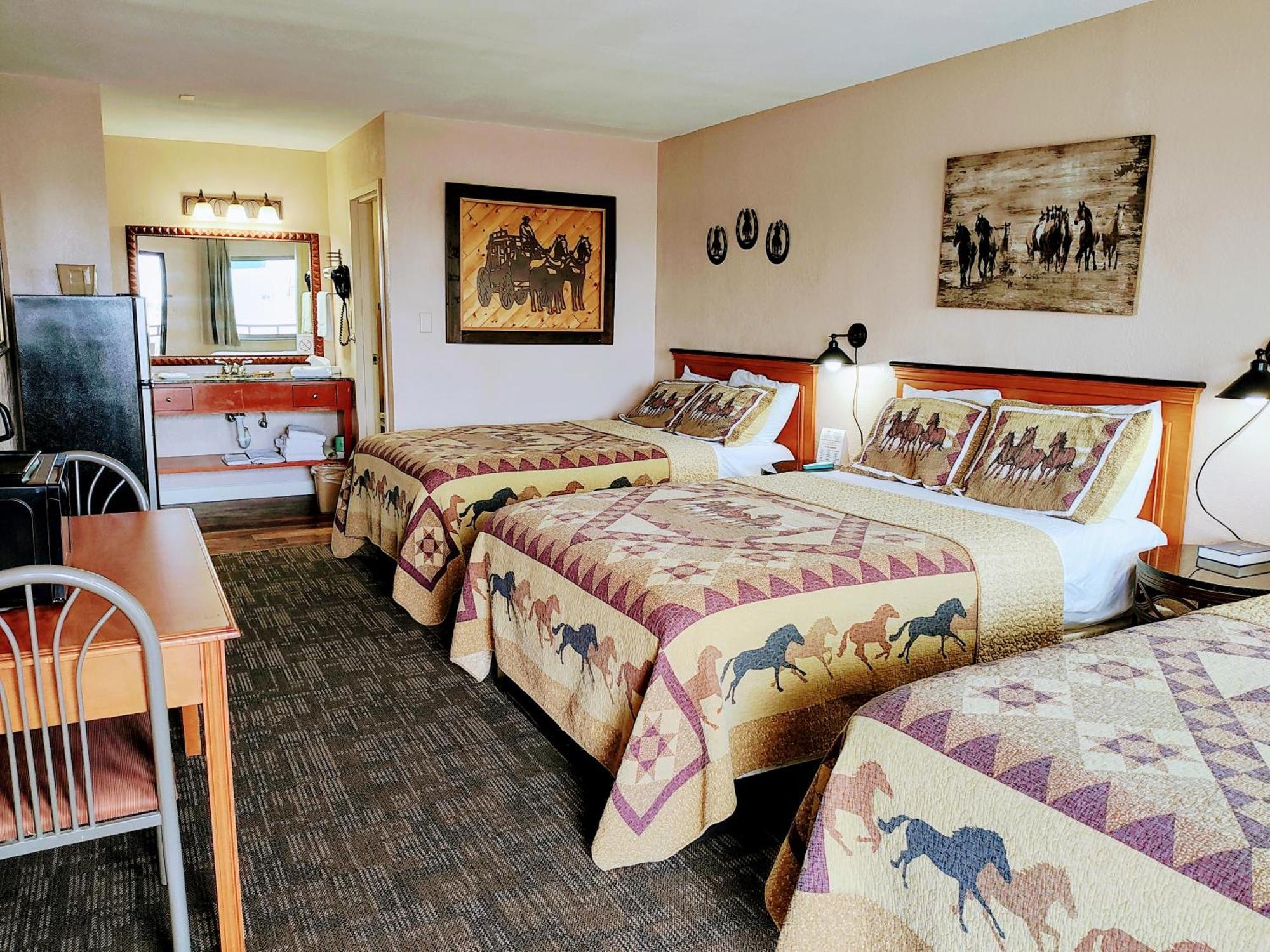 The Lodge At Russell - Russell Inn ห้อง รูปภาพ