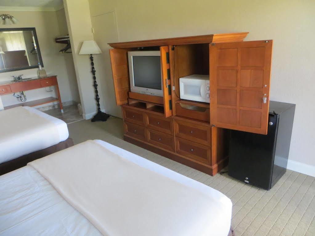 The Lodge At Russell - Russell Inn ภายนอก รูปภาพ